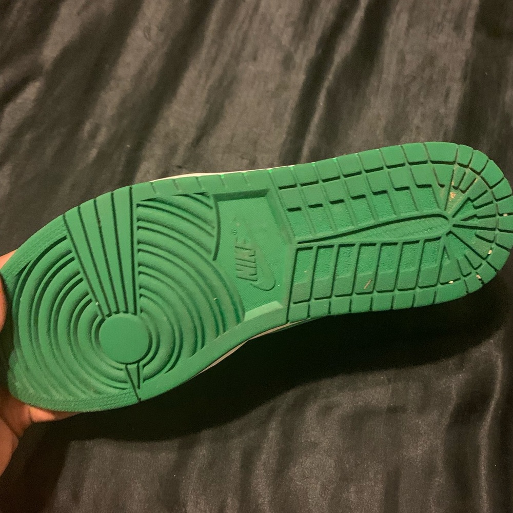 Jordan 1 Mid Pine Green Worn once